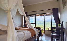 Made Oka Homestay And Warung
